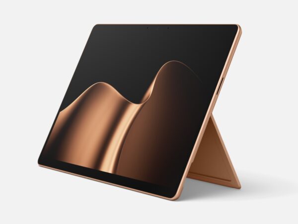 【9月30日まで】Surface Pro 13（第12世代）が44,000円引き、247,280円から